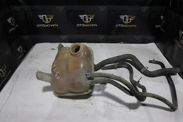 FORD CUSTOM 310 S 100 PS ÇIKMA PARÇA TRANSİT V184 RADYATÖR SU BİDONU